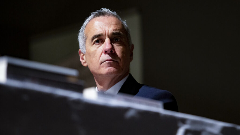 Călin Georgescu, sub control judiciar pentru 60 de zile: acuzații grave privind promovarea ideologiilor extremiste 1 Călin Georgescu, sub control judiciar pentru 60 de zile: acuzații grave privind promovarea ideologiilor extremiste