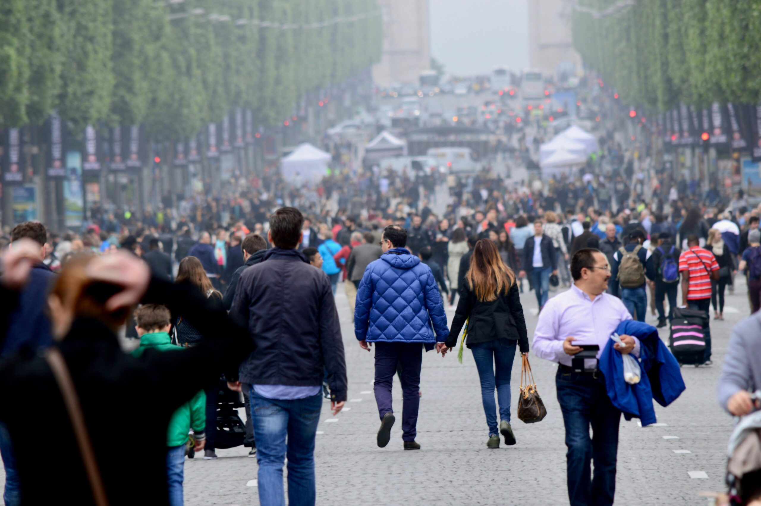 România se confruntă cu un declin demografic fără precedent